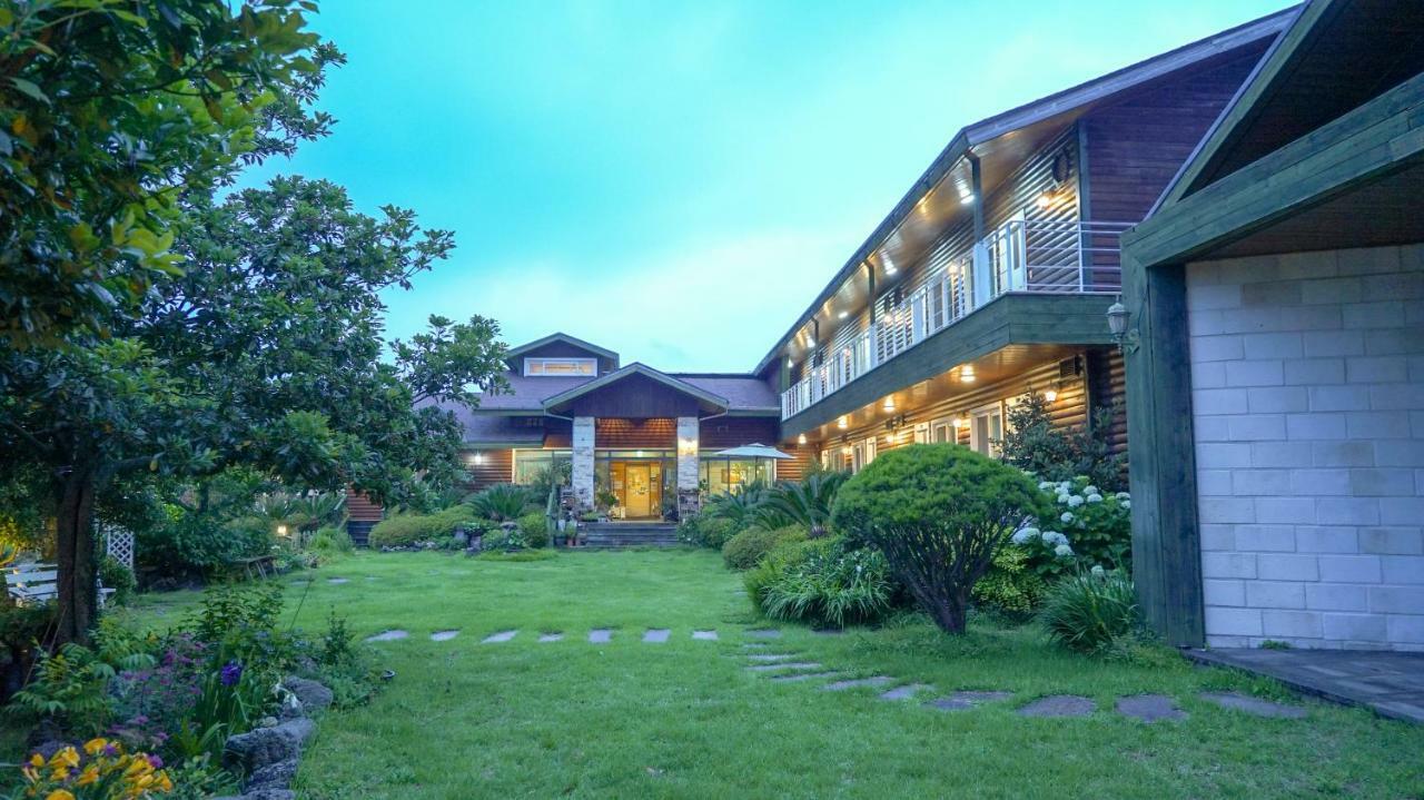 Green Narae Pension Сеогвипо Екстериор снимка